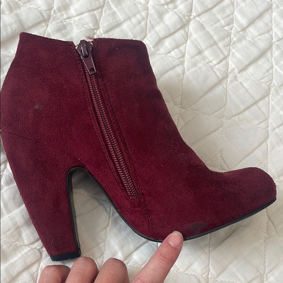 Booties - Picture 4 of 7